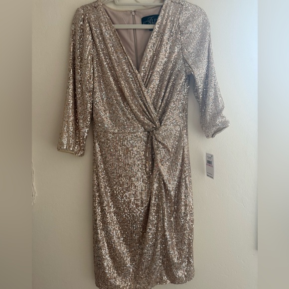 Alex Evenings Gold Sequin Long Sleeve Dress NWT - Picture 1 of 9